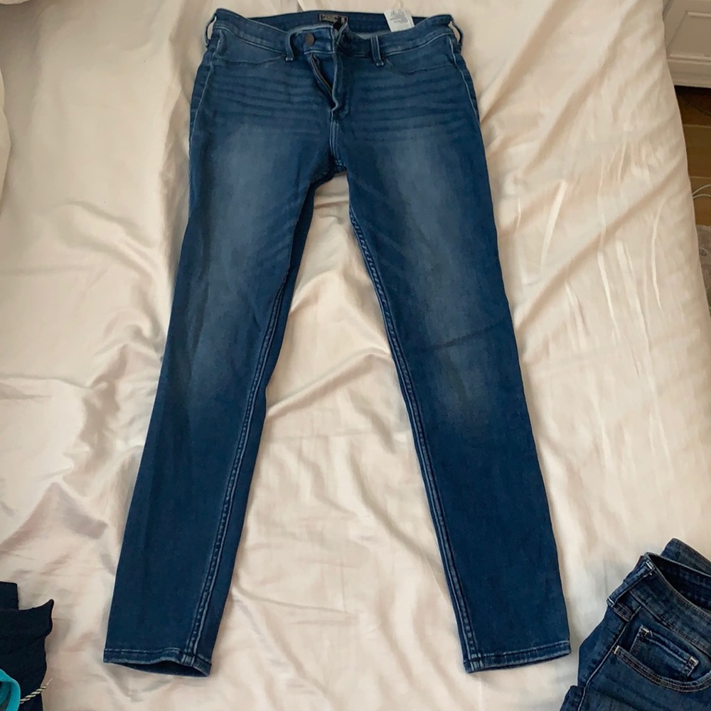 Abercrombie low rise skinny jeans